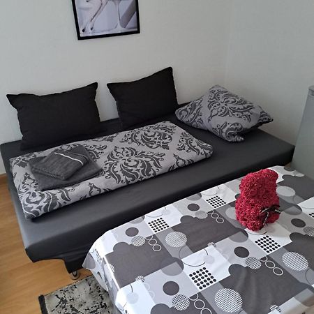 Doppelzimmer แอร์ฟวร์ท ภายนอก รูปภาพ