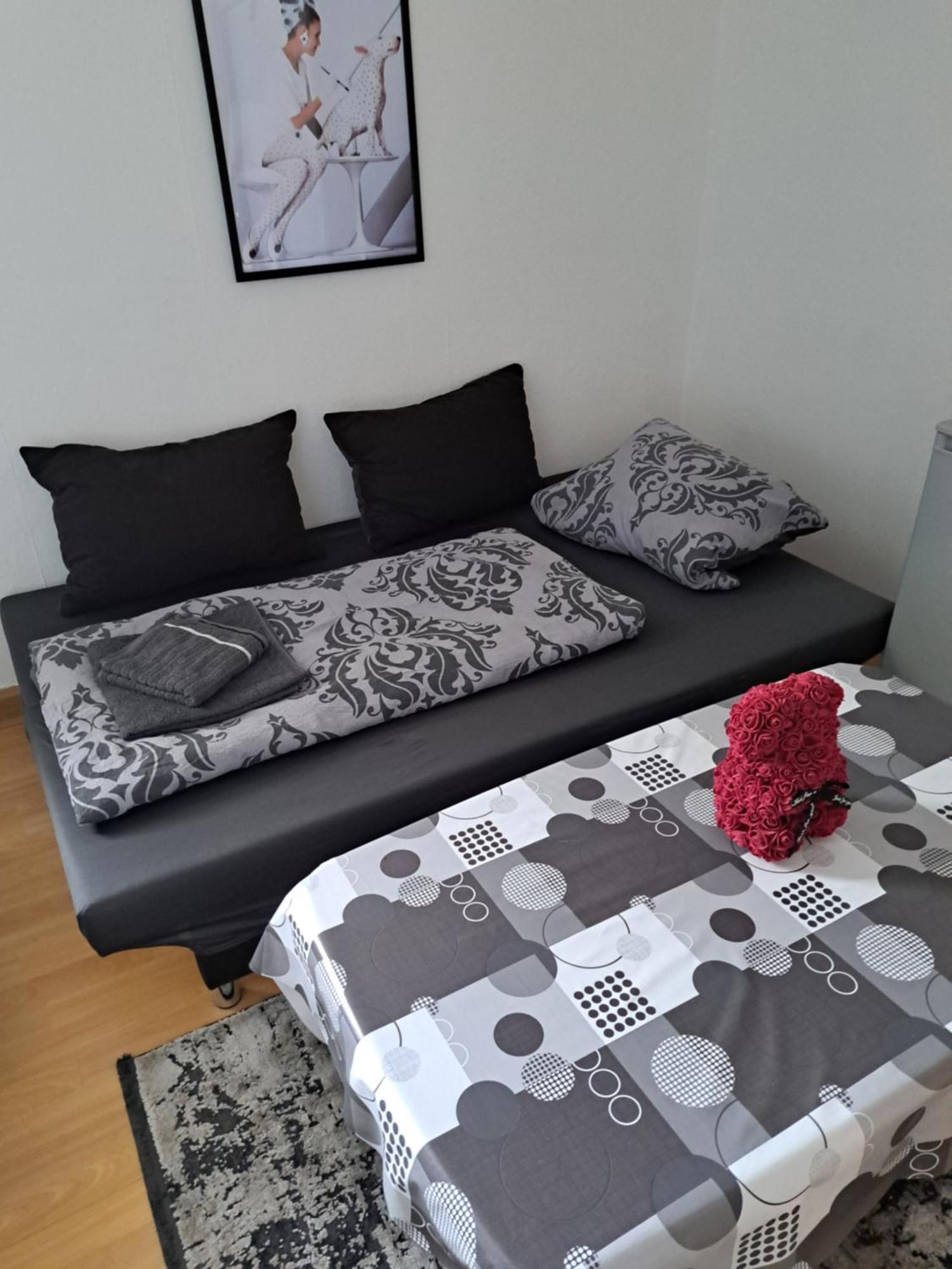 Doppelzimmer แอร์ฟวร์ท ภายนอก รูปภาพ